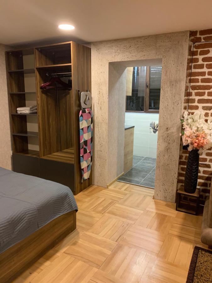 12 Maksim Gorki Street Apartment Tbilisi Exterior foto